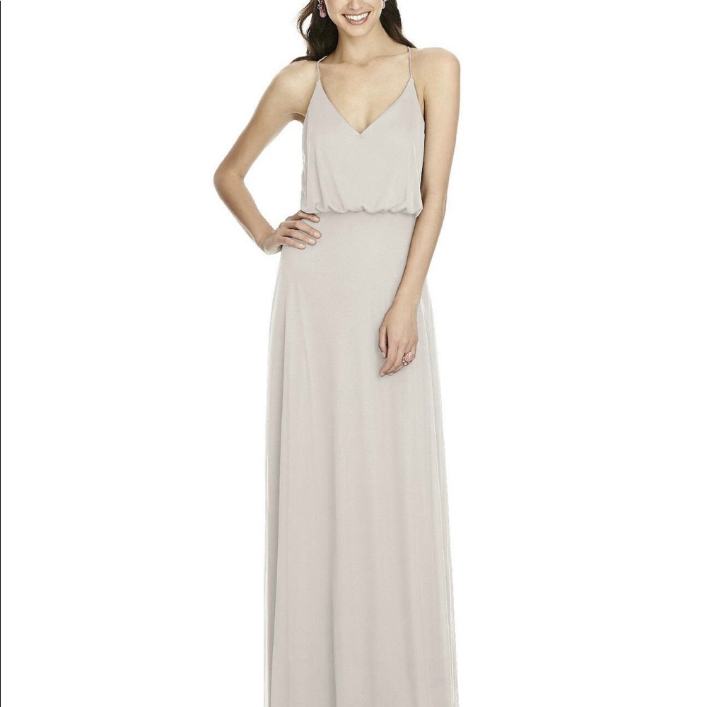 NEW With TAGS!  Alfred Sung Style D739 Size: 4